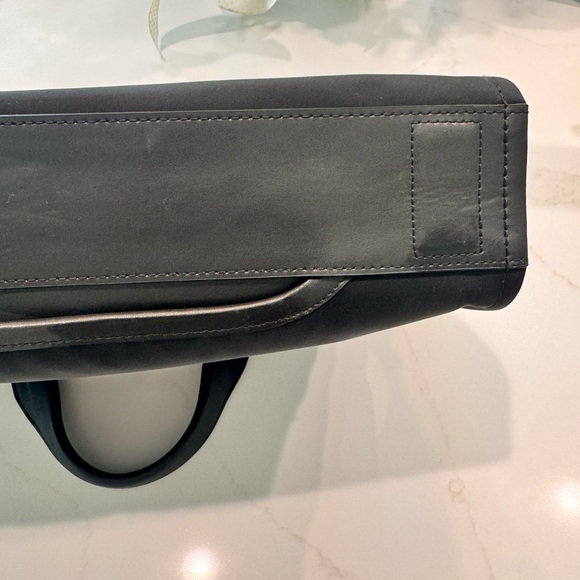 Tumi Slim Harrison Bradford Laptop Brief - Picture 5 of 9